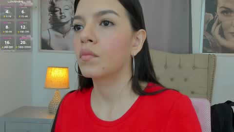 Snapshot of beautyari_ chatting on March 2026 12:10:02 PM Ariana Reyes online show from March 2026 12:10:02 PM