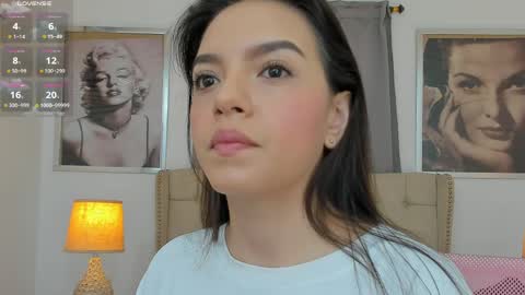 Snapshot of beautyari_ chatting on March 2026 12:27:02 PM Ariana Reyes online show from March 2026 12:27:02 PM