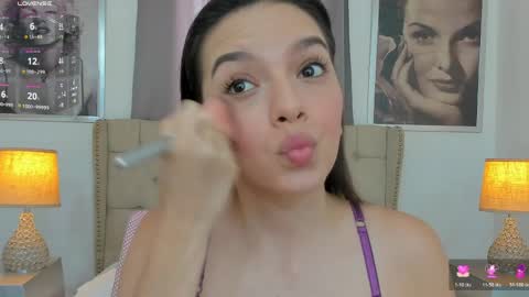 Snapshot of beautyari_ chatting on April 2026 01:41:01 PM Ariana Reyes online show from April 2026 01:41:01 PM