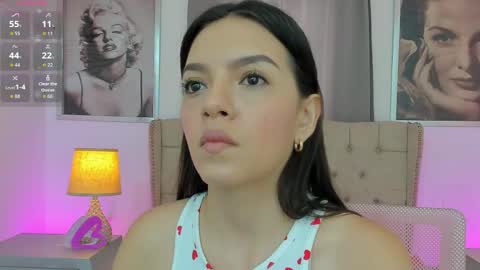 Snapshot of beautyari_ chatting on April 2026 12:20:01 PM Ariana Reyes online show from April 2026 12:20:01 PM