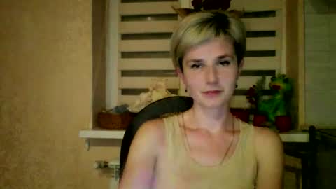 Snapshot of beautyksenia chatting on April 2026 07:28:01 PM BeautyKsenia online show from April 2026 07:28:01 PM