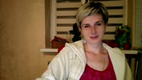 Snapshot of beautyksenia chatting on May 2026 07:10:01 PM BeautyKsenia online show from May 2026 07:10:01 PM