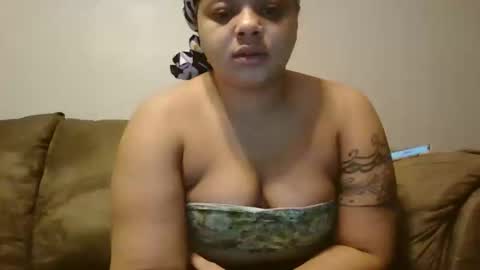 Snapshot of beautyloves chatting on January 2025 12:07:02 PM Beauty online show from January 2025 12:07:02 PM