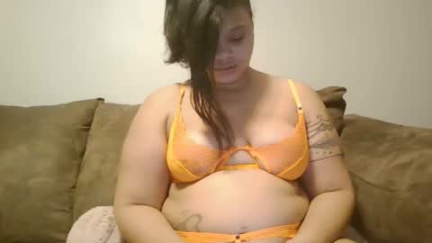 Snapshot of beautyloves chatting on February 2025 07:26:01 PM Beauty online show from February 2025 07:26:01 PM