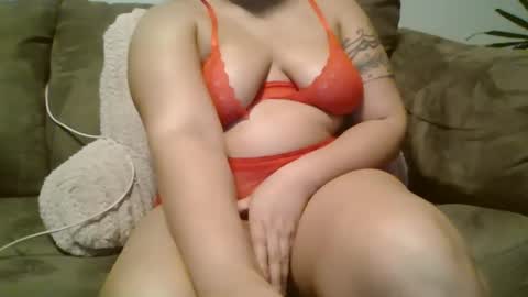 Snapshot of beautyloves chatting on March 2025 08:31:01 PM Beauty online show from March 2025 08:31:01 PM