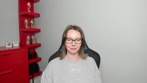 Zoe online show from June 2026 09:14:01 AM