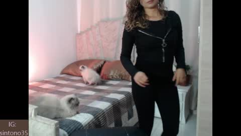 becca_milani2 online show from July 2026 11:04:01 PM