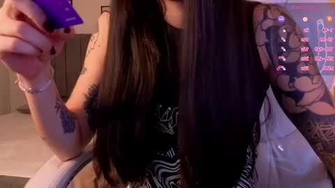 Snapshot of beck__jones chatting on October 2025 01:53:02 PM Marzhie online show from October 2025 01:53:02 PM