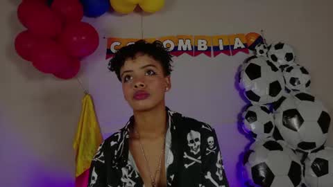 Snapshot of beckablue chatting on June 2026 10:13:01 AM Beecckkkaaa online show from June 2026 10:13:01 AM