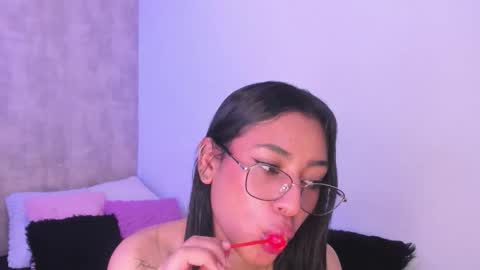 becky__g online show from October 2025 04:35:01 AM