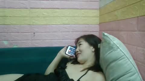 Snapshot of beebaby_xx chatting on October 2025 01:33:02 PM beebaby_xx online show from October 2025 01:33:02 PM