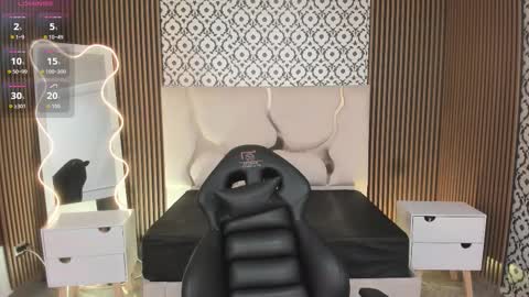 Snapshot of beella_tay1 chatting on October 2025 03:13:02 PM BELLA online show from October 2025 03:13:02 PM