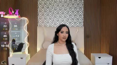 Snapshot of beella_tay1 chatting on November 2025 03:33:02 PM BELLA online show from November 2025 03:33:02 PM