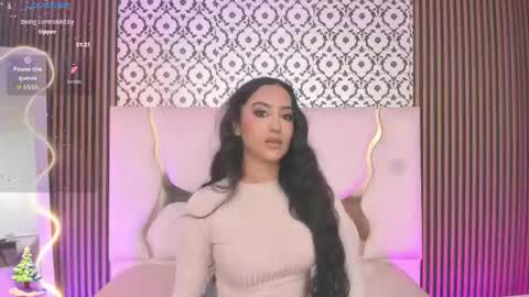 Snapshot of beella_tay1 chatting on November 2025 08:03:01 PM BELLA online show from November 2025 08:03:01 PM