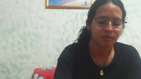 Snapshot of beentage chatting on December 2024 04:31:02 AM Alex online show from December 2024 04:31:02 AM