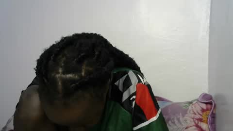 Snapshot of beeswee chatting on January 2025 09:02:02 AM beeswee online show from January 2025 09:02:02 AM