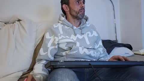 begbestuk online show from September 2025 03:08:01 AM