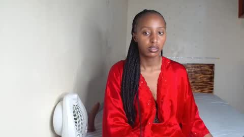 Snapshot of bela_violet chatting on November 2025 07:41:01 AM bela_violet online show from November 2025 07:41:01 AM