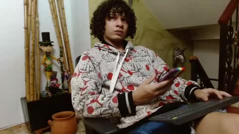 independent model online show from December 2024 07:19:02 AM