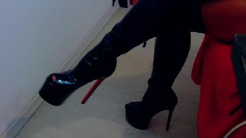 Snapshot of belatrixdomme chatting on May 2026 06:43:02 AM BelatrixDomme online show from May 2026 06:43:02 AM