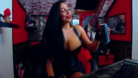 Snapshot of belatrixdomme chatting on June 2026 01:57:01 PM BelatrixDomme online show from June 2026 01:57:01 PM