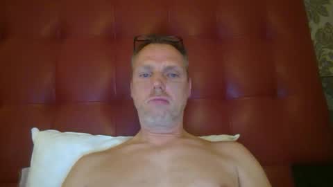 belgianordenary online show from April 2026 10:21:02 PM