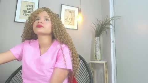 Snapshot of belinda_hills chatting on January 2025 07:21:02 PM belinda online show from January 2025 07:21:02 PM