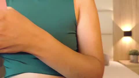 Bella cam online show from July 2026 07:16:01 PM