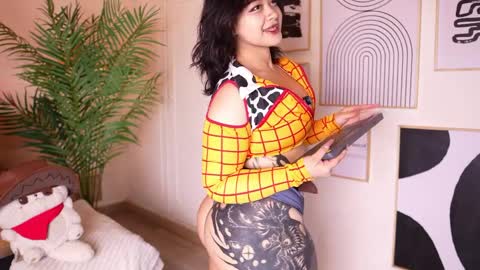    online show from April 2026 11:40:02 AM