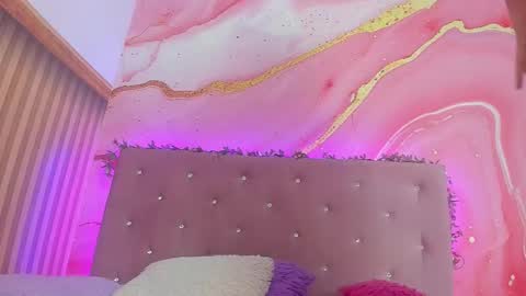 Melanie  online show from January 2026 10:42:02 AM