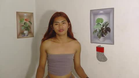 Snapshot of bella_bliss14 chatting on January 2026 05:07:02 PM bella_bliss14 online show from January 2026 05:07:02 PM