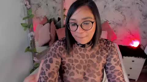 Snapshot of bella_desi chatting on July 2026 12:43:01 PM Dessi online show from July 2026 12:43:01 PM