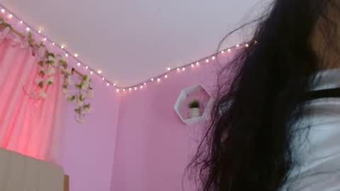 bella_gentle online show from February 2025 12:43:02 PM