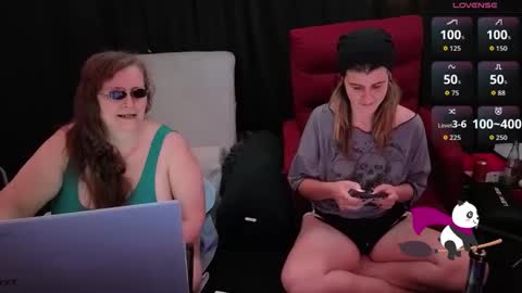 Snapshot of bella_james_1988 chatting on October 2025 06:43:01 PM Bella James online show from October 2025 06:43:01 PM