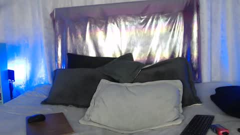 Snapshot of bella_lr chatting on September 2025 02:16:02 AM Valentina online show from September 2025 02:16:02 AM