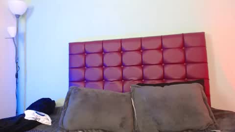 Snapshot of bella_lr chatting on December 2025 03:01:01 AM Valentina online show from December 2025 03:01:01 AM