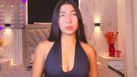 Snapshot of bella_martini_ chatting on March 2026 12:00:01 PM bella_martini_ online show from March 2026 12:00:01 PM