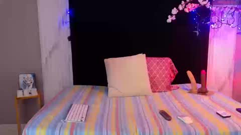 BELLA online show from March 2026 04:17:02 AM