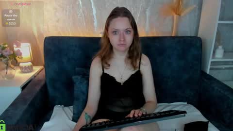 Snapshot of bella_ramsi chatting on June 2026 12:35:01 AM Linda Bella online show from June 2026 12:35:01 AM