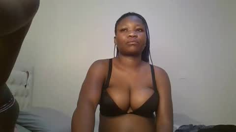 Snapshot of bella_rose3 chatting on September 2025 10:04:02 AM bella online show from September 2025 10:04:02 AM