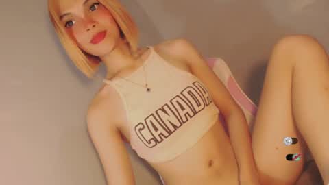 Bella online show from December 2024 08:43:02 PM