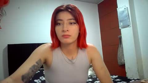 Snapshot of bella_thorne1999 chatting on June 2026 01:10:02 AM bella_thorne1999 online show from June 2026 01:10:02 AM