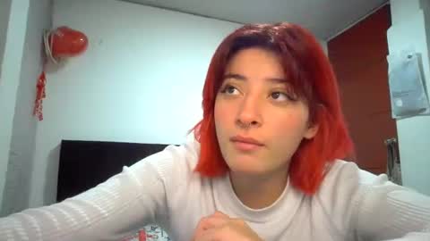 Snapshot of bella_thorne1999 chatting on June 2026 03:29:02 AM bella_thorne1999 online show from June 2026 03:29:02 AM