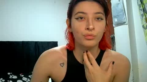 Snapshot of bella_thorne1999 chatting on June 2026 12:41:02 AM bella_thorne1999 online show from June 2026 12:41:02 AM