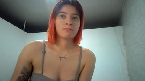 Snapshot of bella_thorne1999 chatting on July 2026 11:42:01 PM bella_thorne1999 online show from July 2026 11:42:01 PM