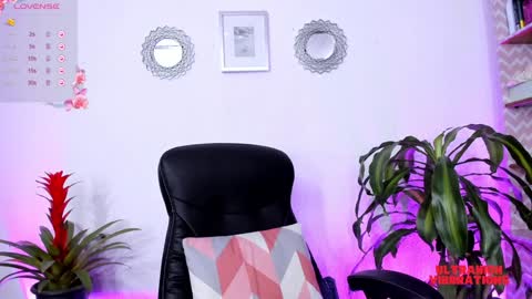 Bella online show from January 2025 10:09:01 PM