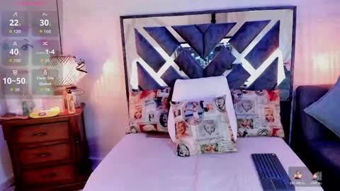 Snapshot of bella_volup chatting on May 2026 01:55:01 AM bella_volup online show from May 2026 01:55:01 AM