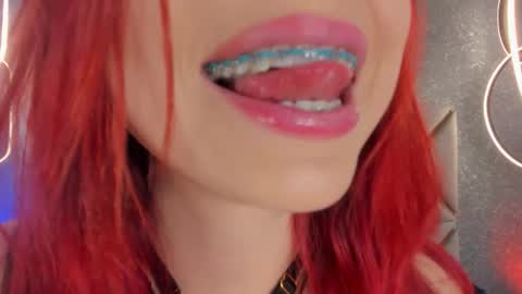 Cris online show from December 2025 07:53:02 PM