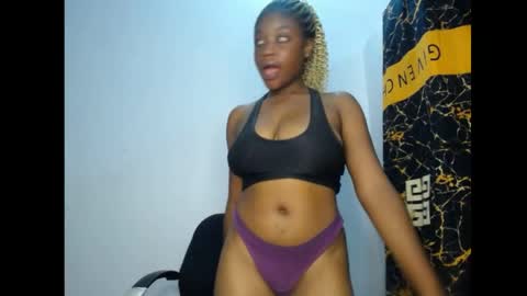 bella online show from April 2026 07:05:02 PM