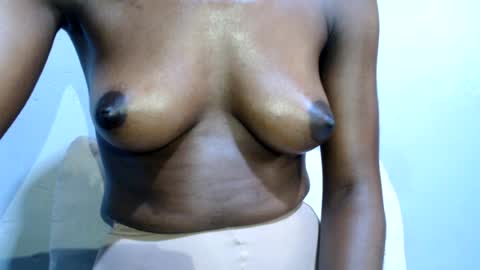 Snapshot of bellabae7 chatting on August 2026 06:01:02 AM bellabae7 online show from August 2026 06:01:02 AM